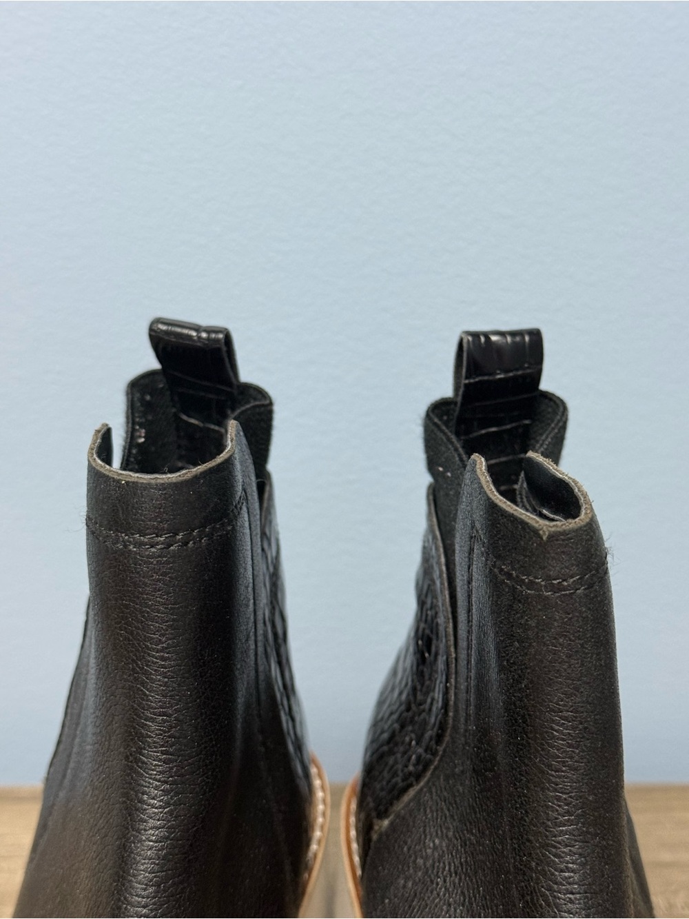 Dolce Vita Black Leather Wedge Chelsea Booties with Croc Heel Accent Women’s 9.5 - Picture 7 of 7
